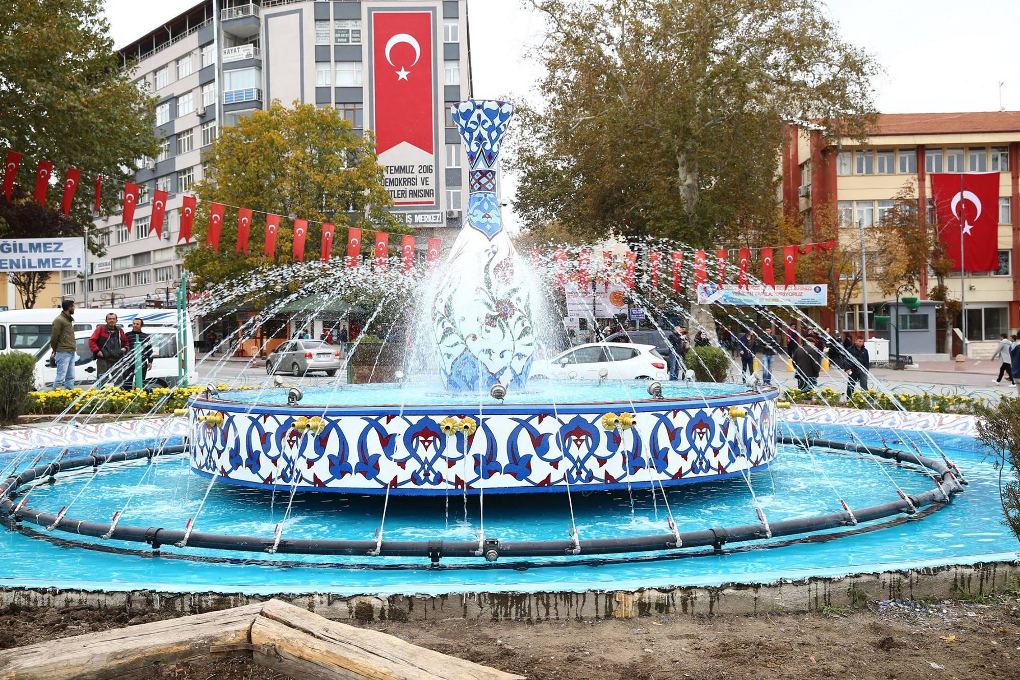 Türk seramikleri ve geleneksel el sanatı ürünleri